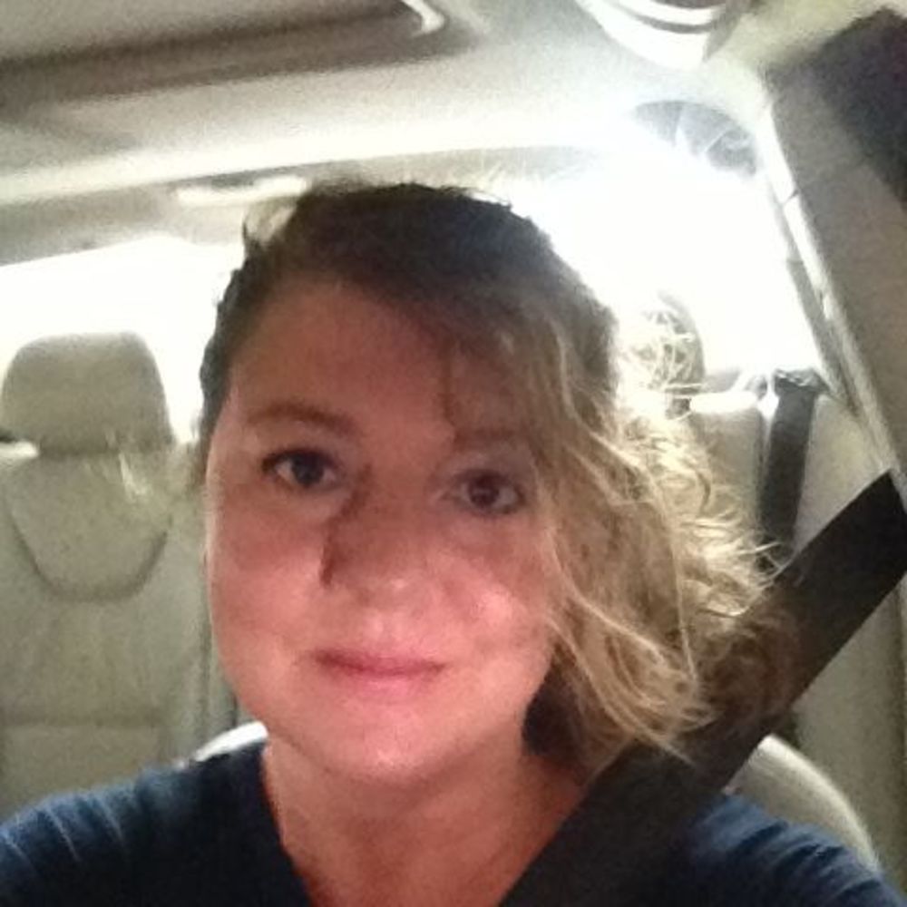 Meet your Posher, Cynthia